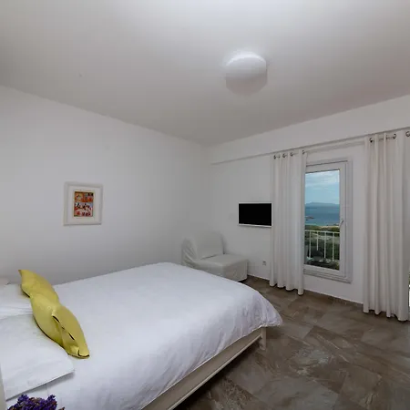 Aika Akvaryum Hotel *